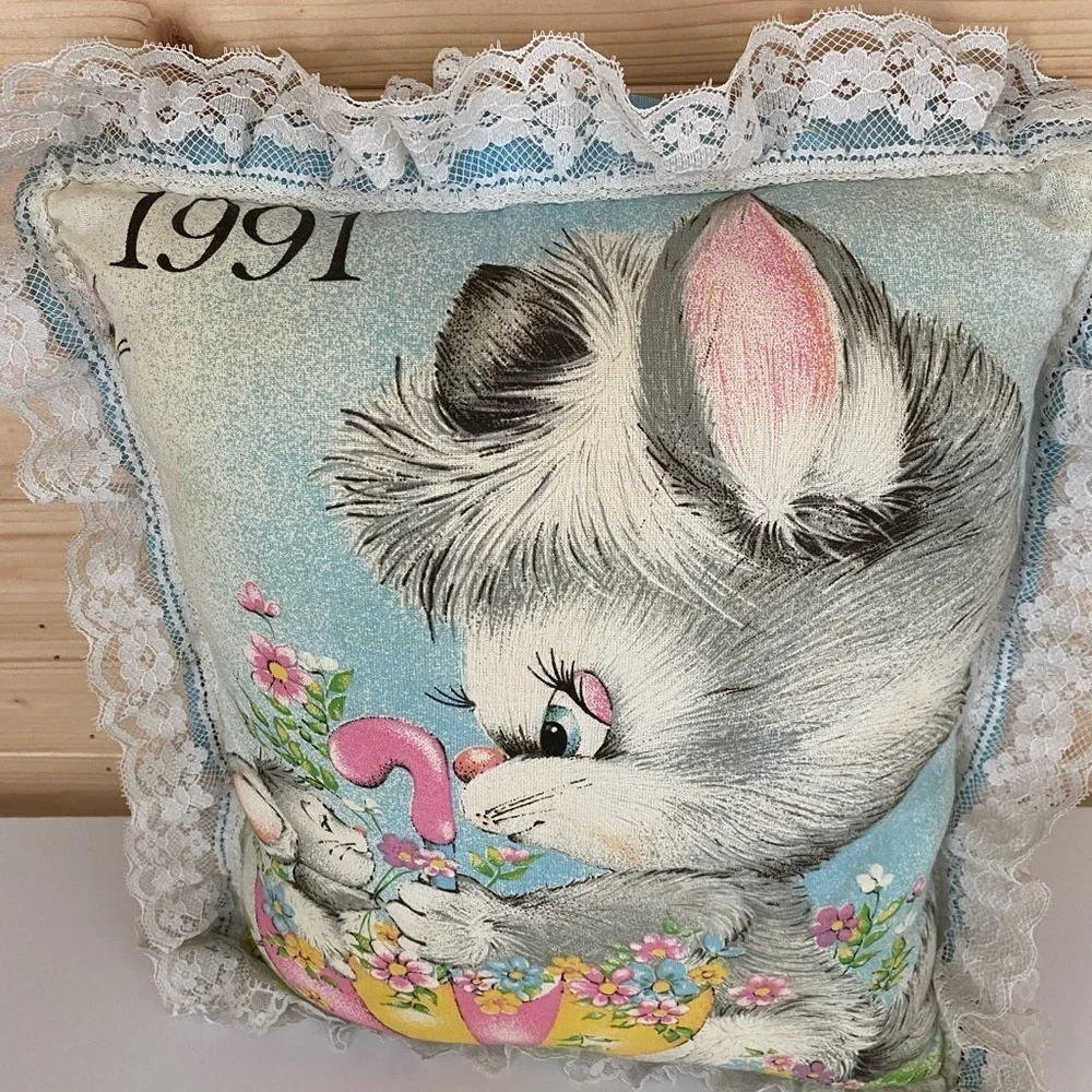 Vintage 1991 Handmade Ruffled Laced Puppy Kitten Calendar Tea Towels Pillow Home